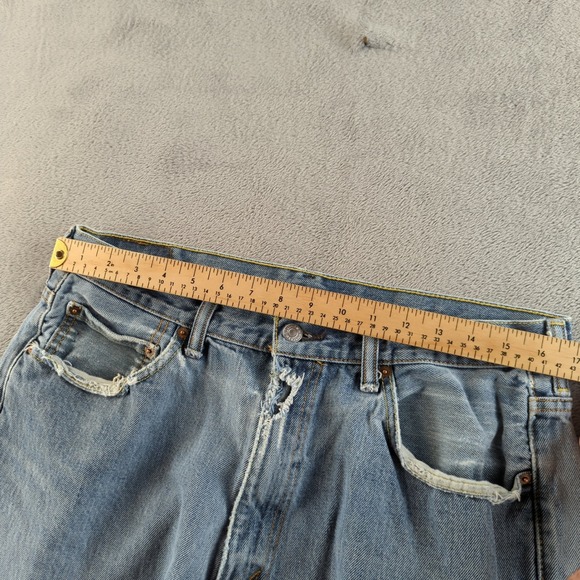 Levis 550 Jeans Mens 36x30* Blue Light Wash Ripped Grunge Baggy Punk Skater - Picture 8 of 12